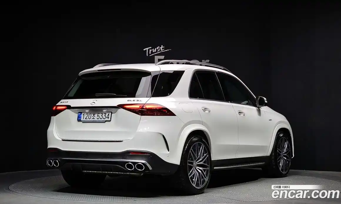 Mercedes-Benz GLE-Class 2025 3.0 Автомат в Москве № 193720, фото 3