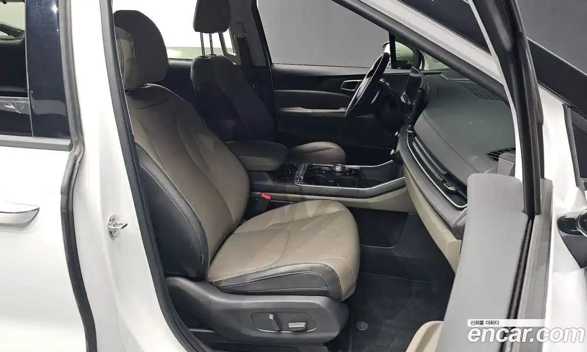 Kia Canival 2024 3.5 Автомат в Москве № 19405, фото 20