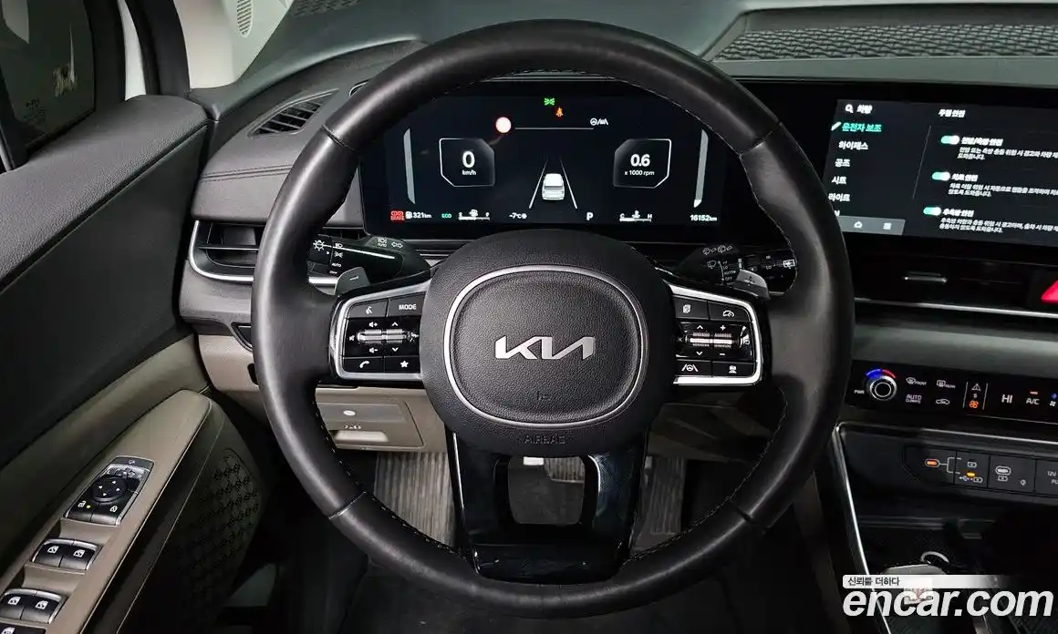 Kia Canival 2024 3.5 Автомат в Москве № 19405, фото 8