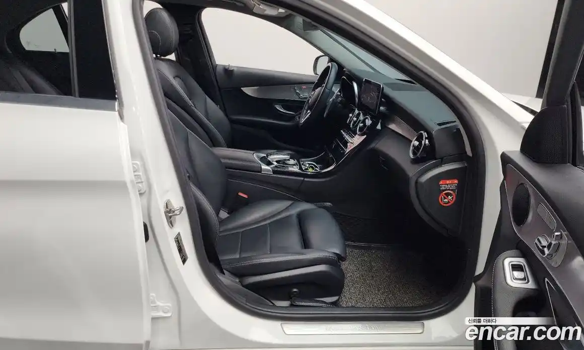 Mercedes-Benz C-Class 2020 2.0 Автомат в Москве № 194304, фото 18