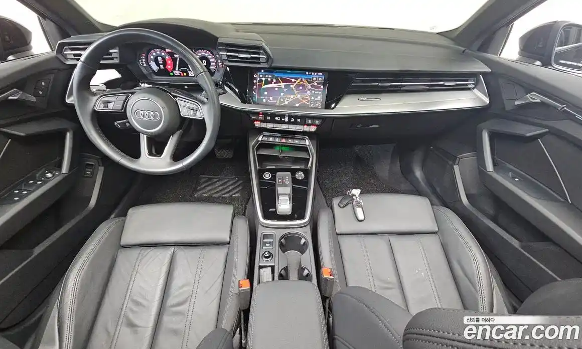 Audi A3 2023 2.0 Автомат в Москве № 196028, фото 1