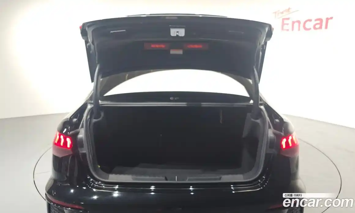 Audi A3 2023 2.0 Автомат в Москве № 196028, фото 2