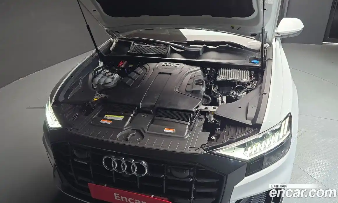 Audi Q8 2020 3.0 Автомат в Москве № 196315, фото 9