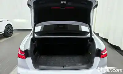 Audi A6 2021 2.0 Автомат в Москве № 196702, миниатюра 4