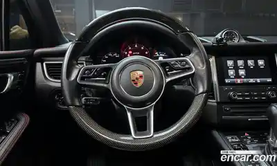 Porsche Macan 2018 3.0 Автомат в Москве № 197447, миниатюра 3