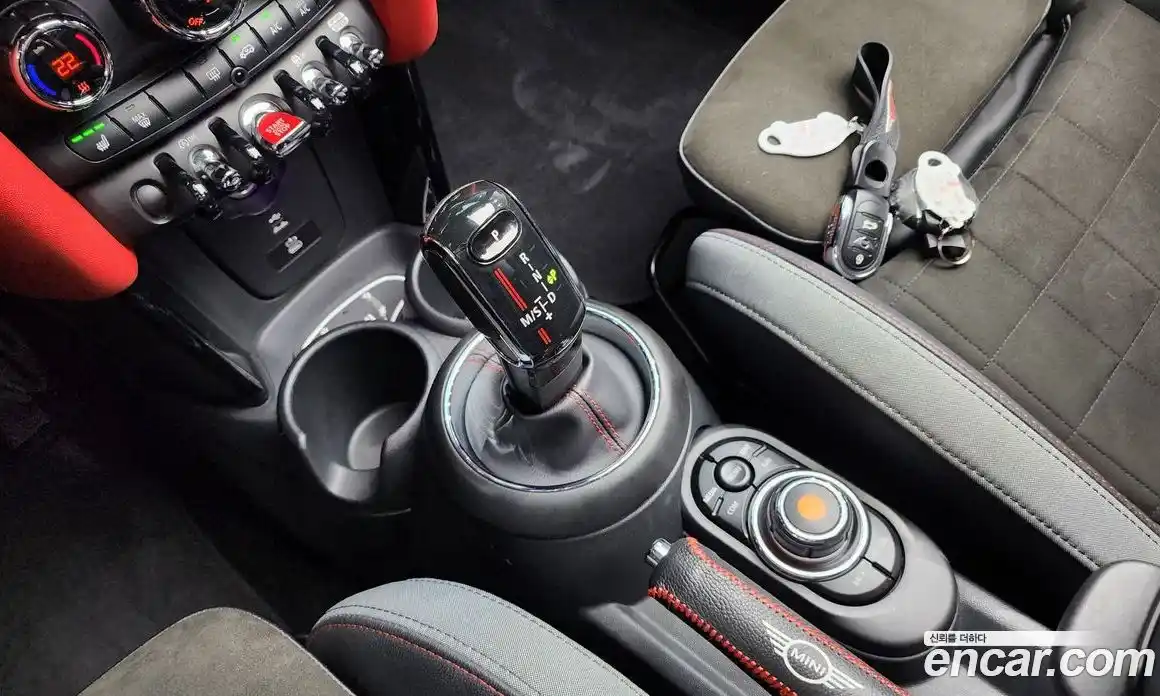 Mini Cooper Convertible 2020 2.0 Автомат в Москве № 198484, фото 19