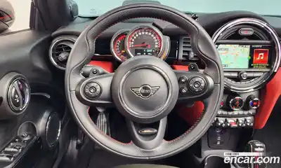 Mini Cooper Convertible 2020 2.0 Автомат в Москве № 198484, миниатюра 4