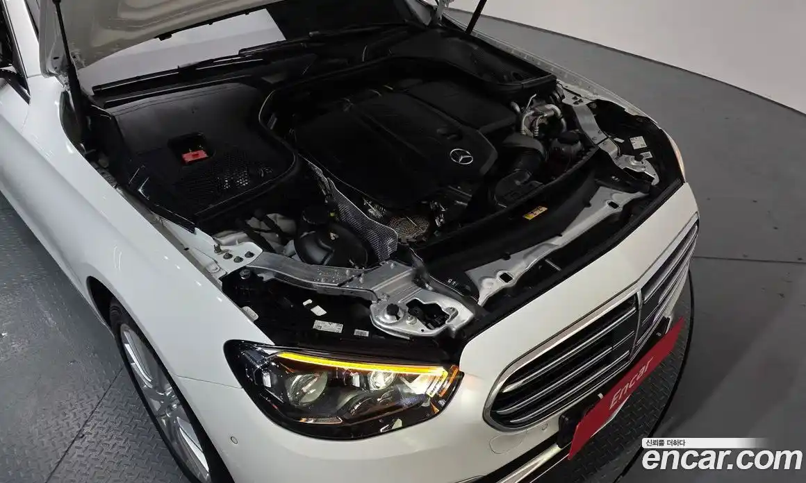 Mercedes-Benz E-Class 2023 2.0 Автомат в Москве № 204850, фото 12