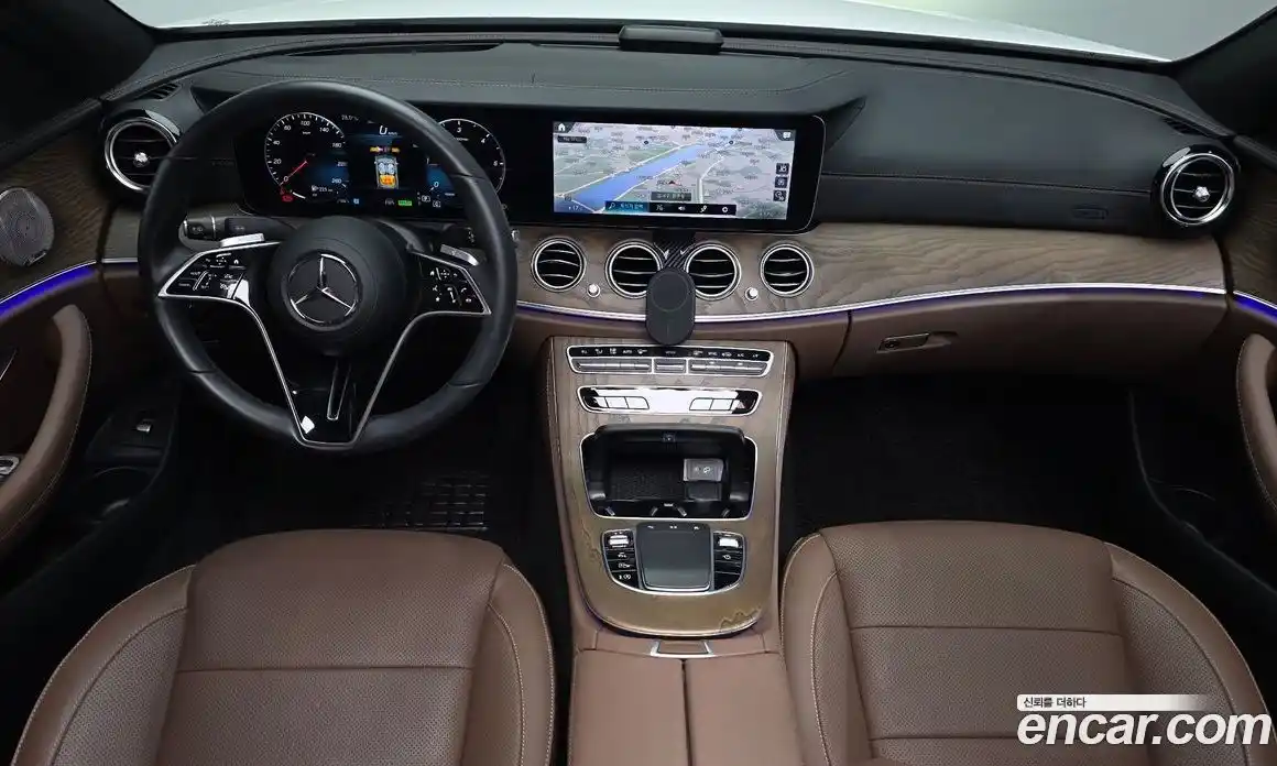 Mercedes-Benz E-Class 2023 2.0 Автомат в Москве № 204850, фото 16