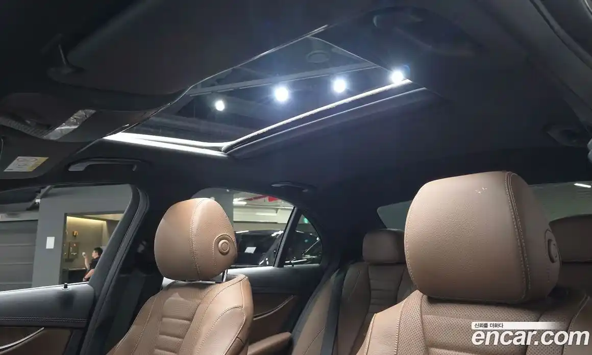 Mercedes-Benz E-Class 2023 2.0 Автомат в Москве № 204850, фото 8