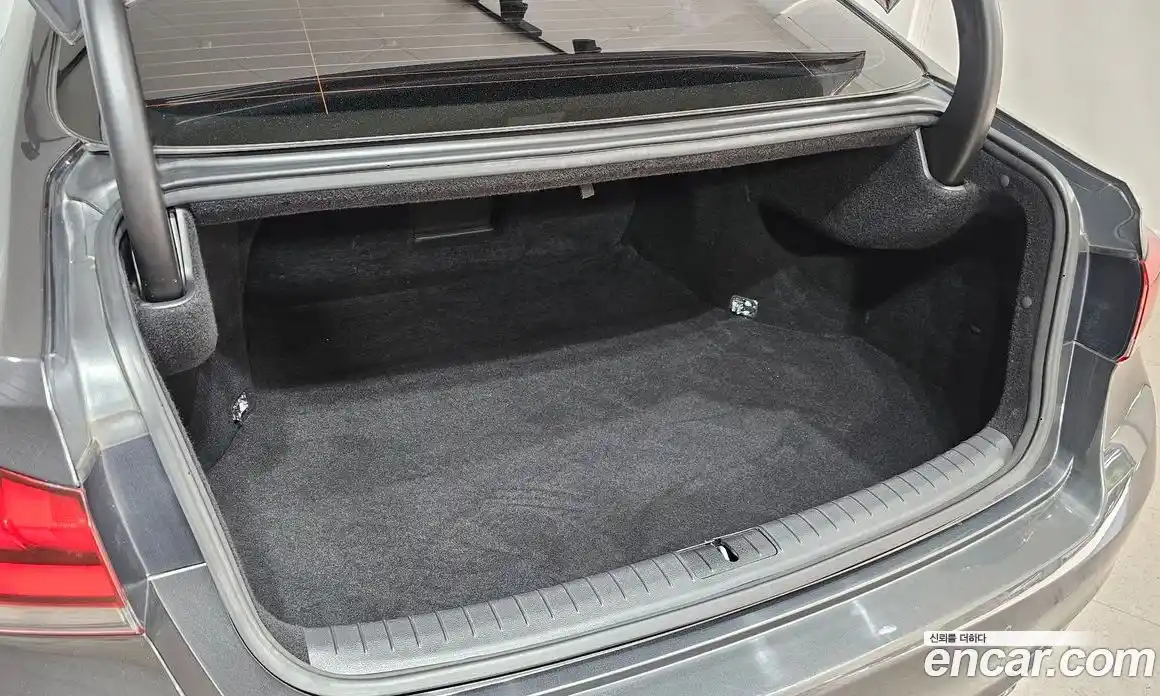 Genesis G80 2018 3.3 Автомат в Москве № 207433, фото 9