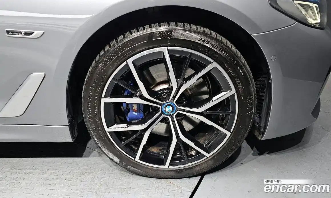 BMW 5-Series 2023 2.0 Автомат в Москве № 210823, фото 16