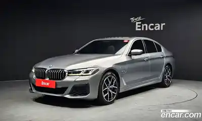 BMW 5-Series 2023 2.0 Автомат в Москве № 210823, миниатюра 2