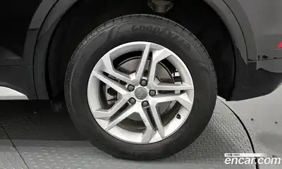 Audi Q5 2020 2.0 Автомат в Москве № 211583, миниатюра 9