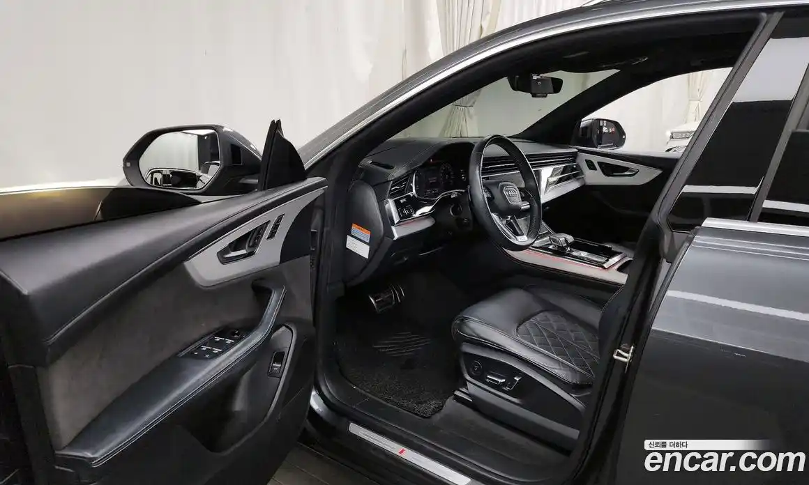 Audi Q8 2020 3.0 Автомат в Москве № 212511, фото 9