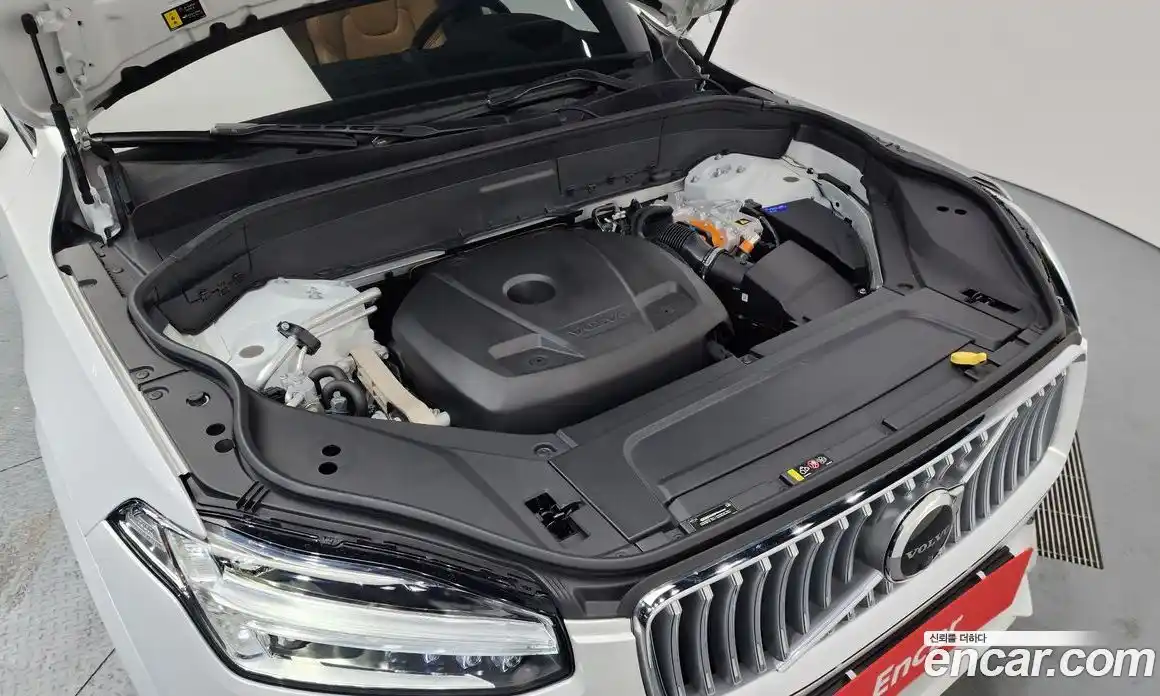 Volvo XC90 2024 2.0 Автомат в Москве № 212868, фото 13