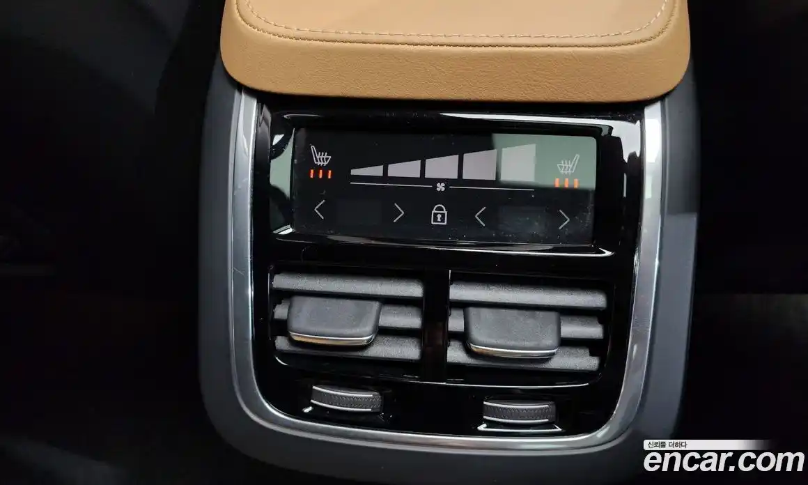 Volvo XC90 2024 2.0 Автомат в Москве № 212868, фото 20