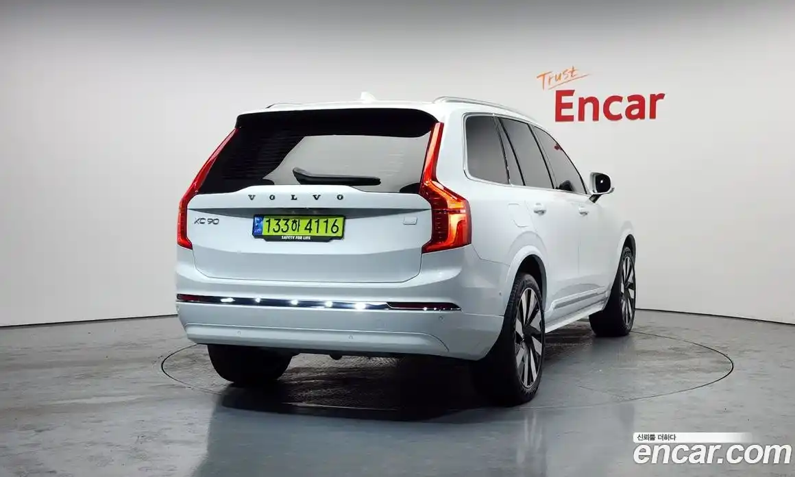 Volvo XC90 2024 2.0 Автомат в Москве № 212868, фото 6