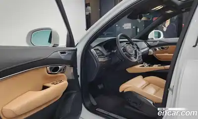 Volvo XC90 2024 2.0 Автомат в Москве № 212868, миниатюра 9