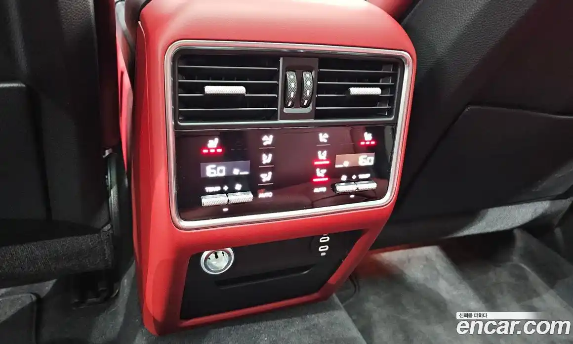 Porsche Cayenne 2022 3.0 Автомат в Москве № 213123, фото 19