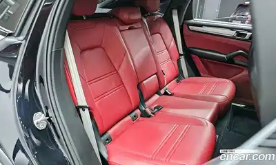Porsche Cayenne 2022 3.0 Автомат в Москве № 213123, миниатюра 3