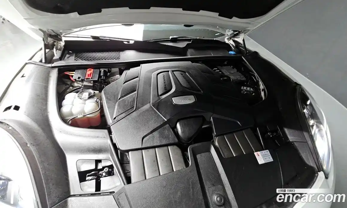 Porsche Cayenne 2019 3.0 Автомат в Москве № 213187, фото 3