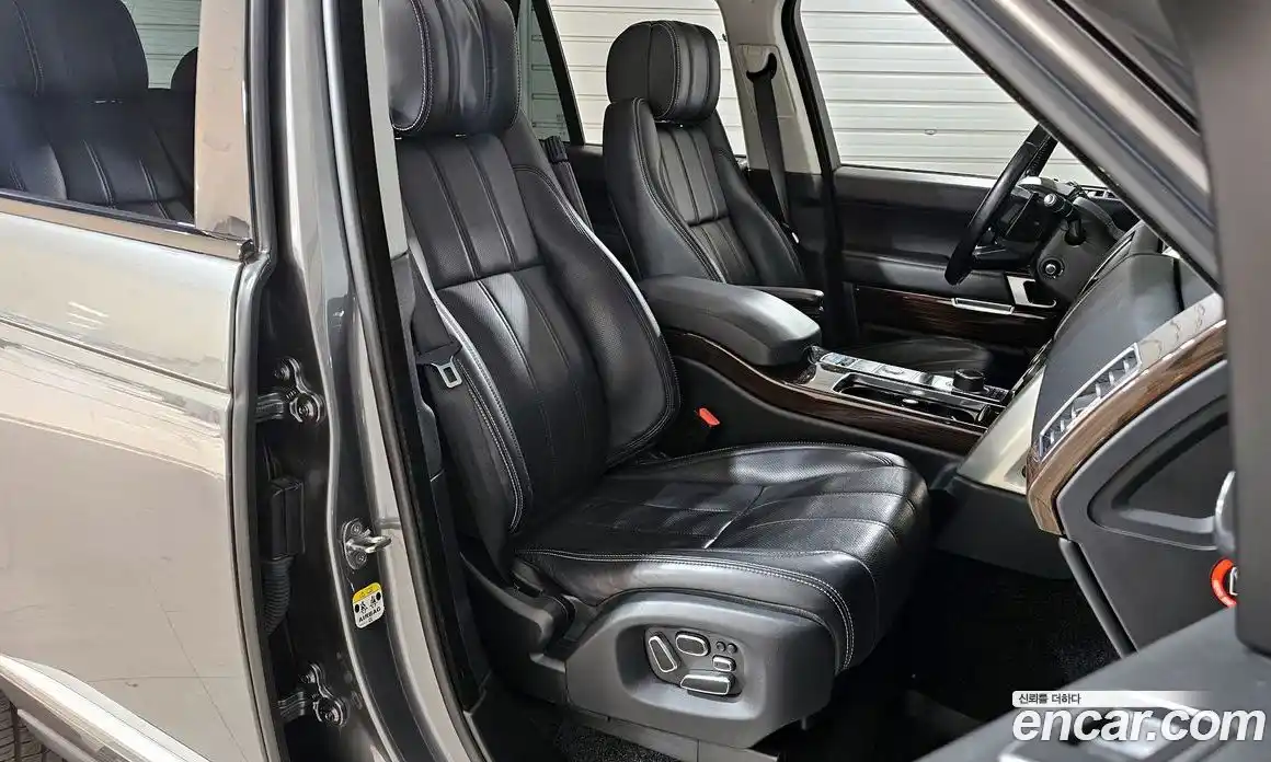 Land Rover Range-Rover 2014 3.0 Автомат в Москве № 213767, фото 14