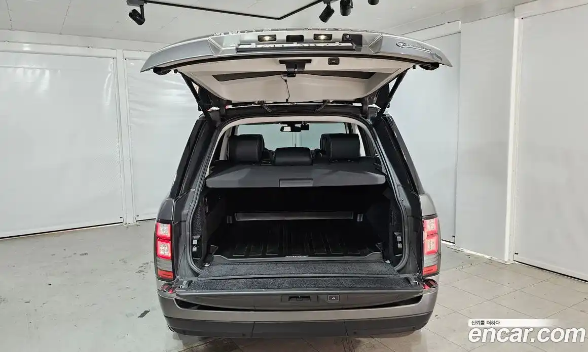 Land Rover Range-Rover 2014 3.0 Автомат в Москве № 213767, фото 15