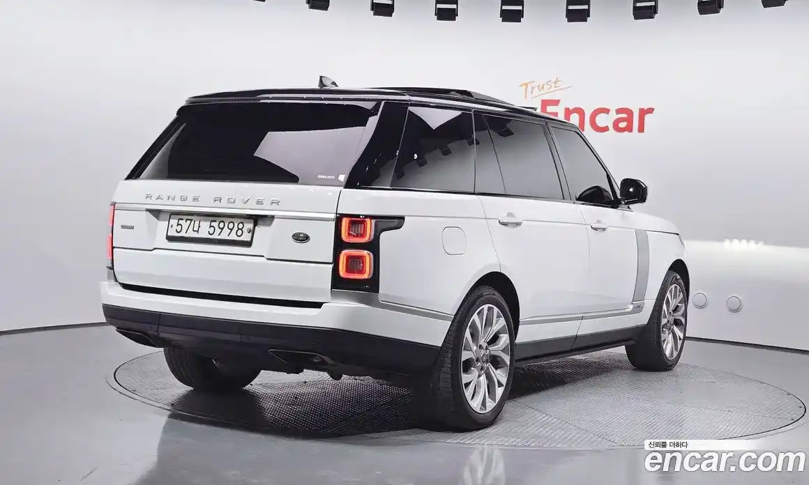 Land Rover Range-Rover 2018 4.4 Автомат в Москве № 213818, фото 11