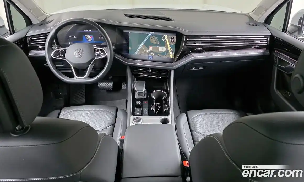 Volkswagen Touareg 2022 3.0 Автомат в Москве № 215237, фото 19