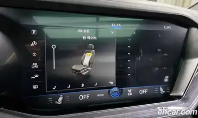 Volkswagen Touareg 2022 3.0 Автомат в Москве № 215237, миниатюра 5