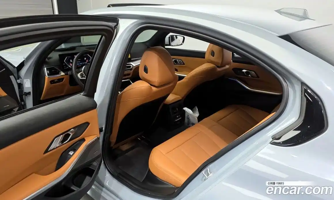 BMW 3-Series 2024 2.0 Автомат в Москве № 228383, фото 15