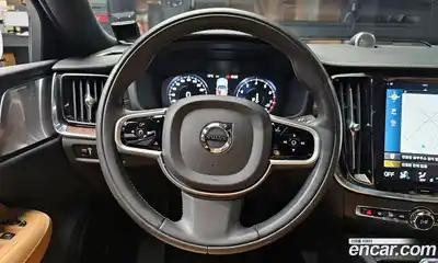 Volvo S60, 2021