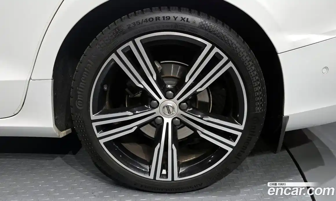 Volvo S60 2021 2.0 Автомат в Москве № 230484, фото 19