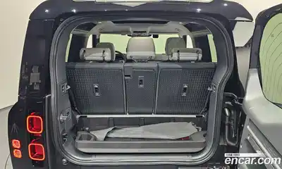 Land Rover Defender 2025 3.0 Автомат в Москве № 231123, миниатюра 5