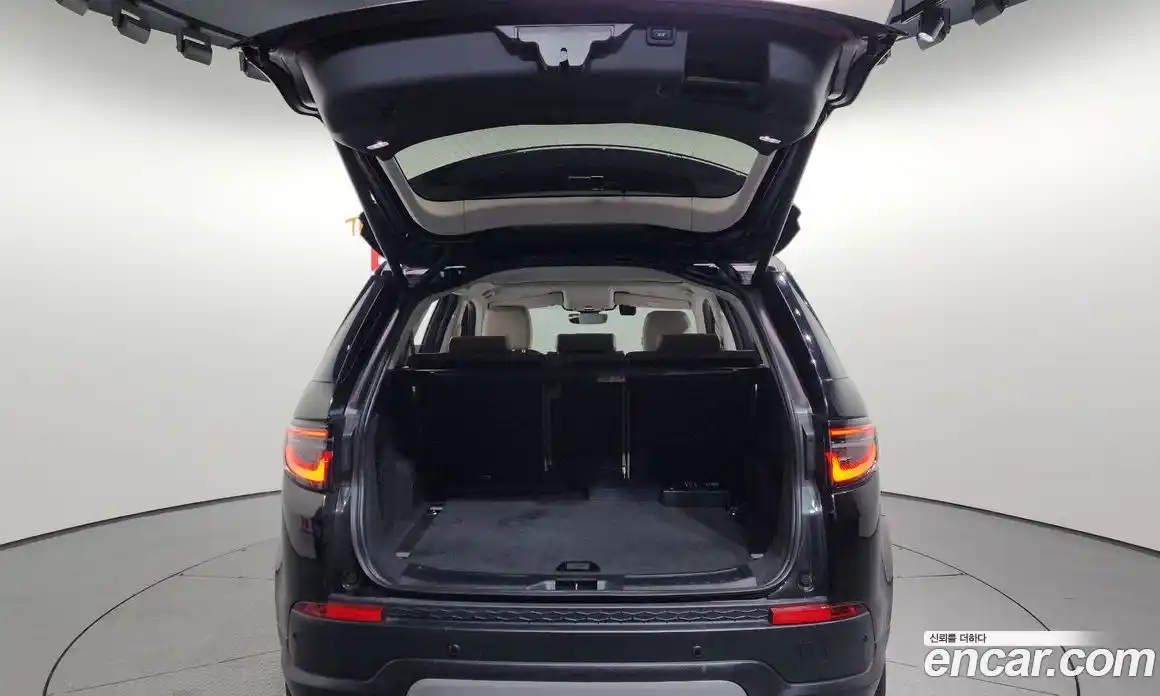Land Rover Discovery Sport 2021 2.0 Автомат в Москве № 231270, фото 13