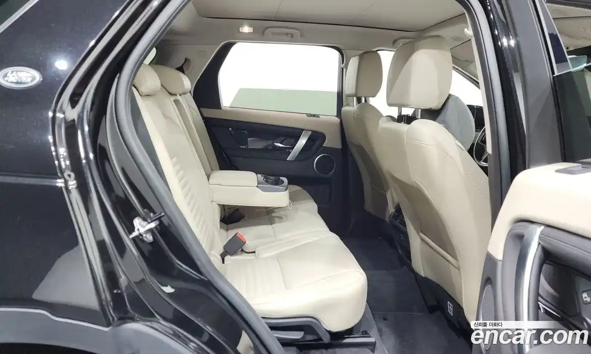 Land Rover Discovery Sport 2021 2.0 Автомат в Москве № 231270, фото 14