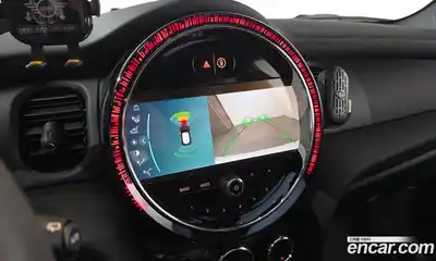 Mini Cooper 2024 2.0 Автомат в Москве № 231381, миниатюра 11