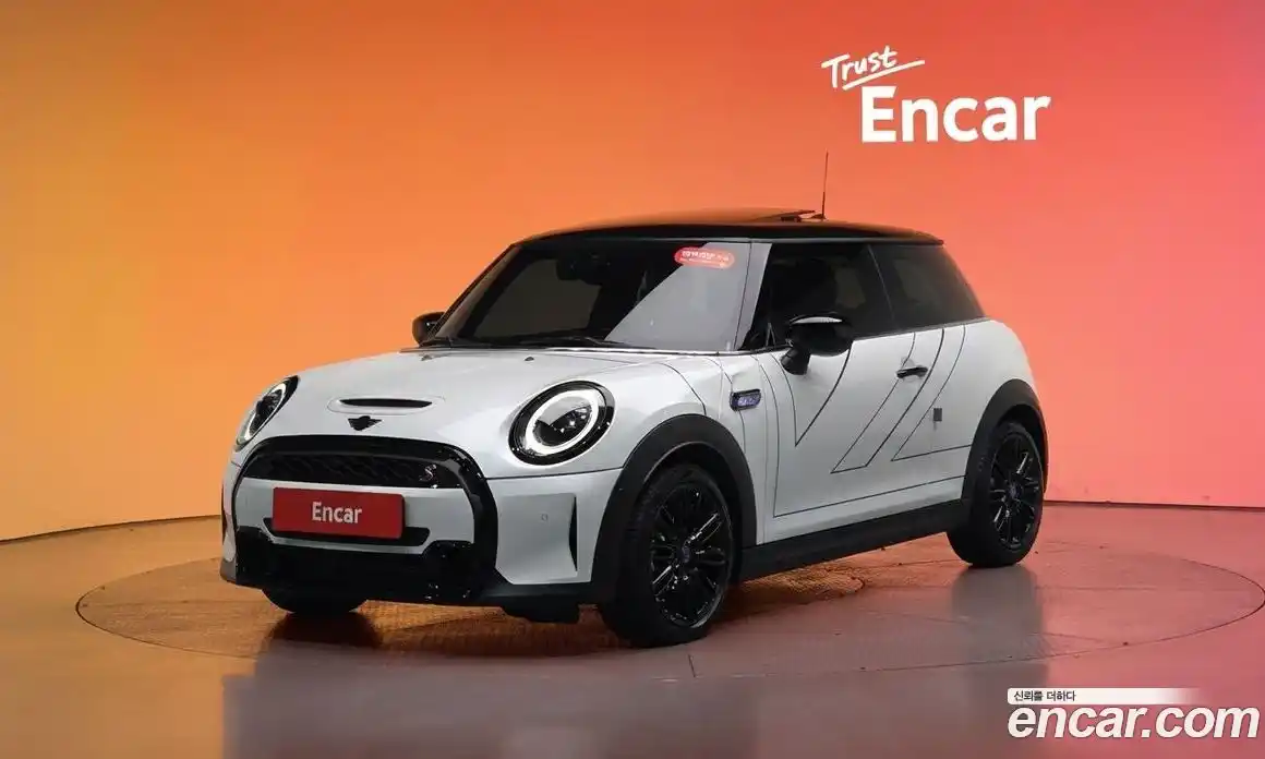 Mini Cooper 2024 2.0 Автомат в Москве № 231381, фото 16