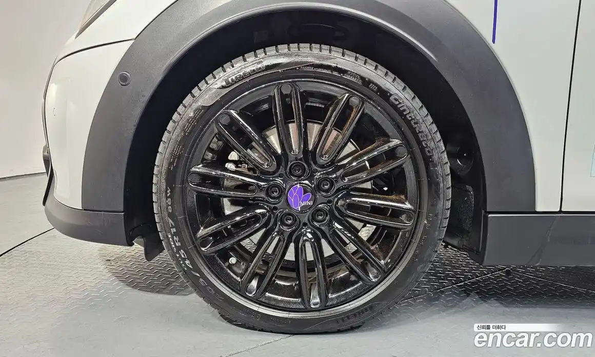 Mini Cooper 2024 2.0 Автомат в Москве № 231381, фото 8