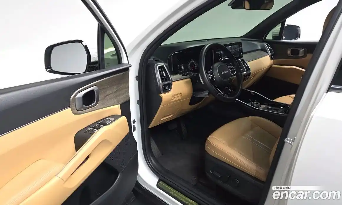 Kia Sorento 2022 1.6 Автомат в Москве № 250180, фото 1