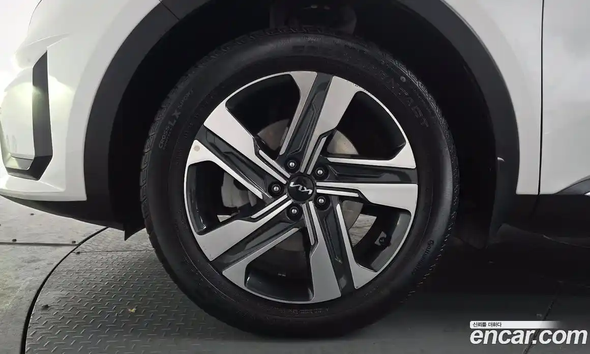 Kia Sorento 2022 1.6 Автомат в Москве № 250180, фото 3