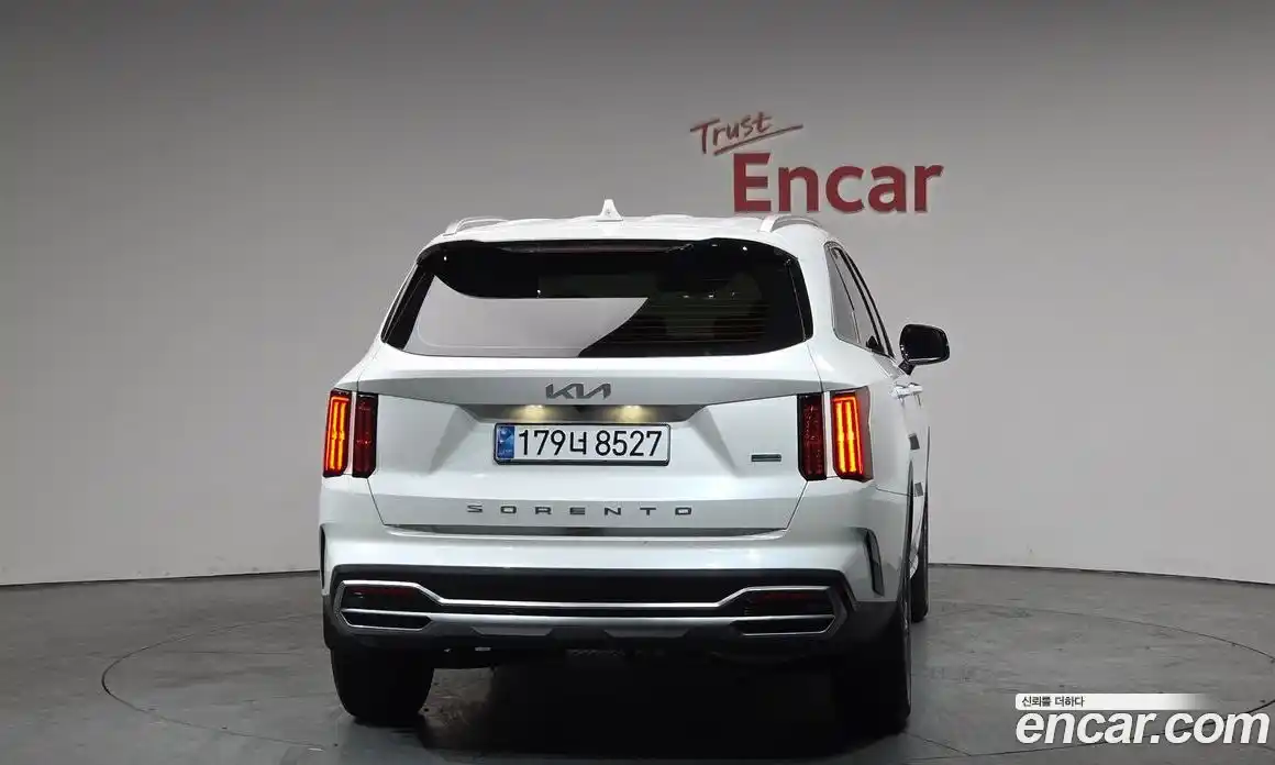 Kia Sorento 2022 1.6 Автомат в Москве № 250180, фото 4