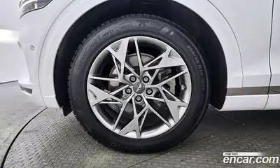 Genesis GV70 2021 2.5 Автомат в Москве № 26940, миниатюра 3