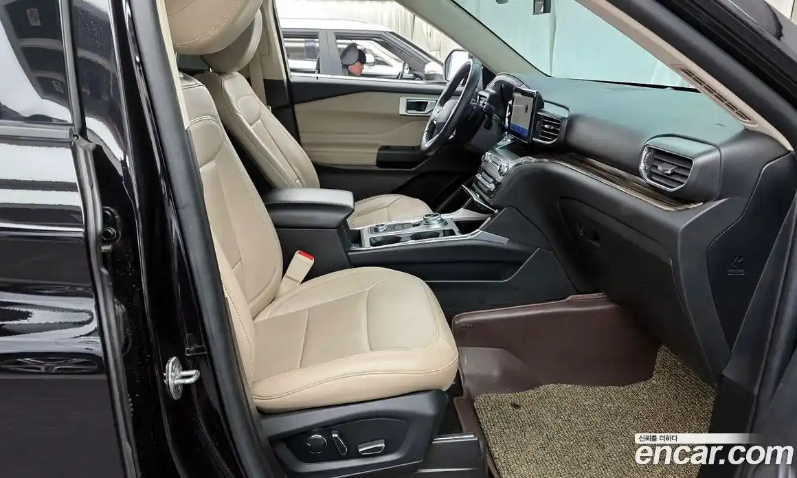 Ford Explorer 2020 2.3 Автомат в Москве № 273452, фото 4