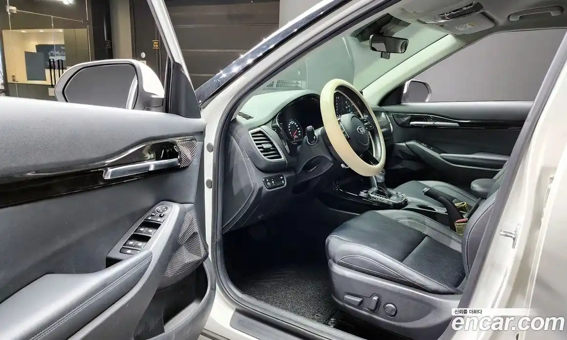 Kia Seltos 2021 1.6 Автомат в Москве № 287914, фото 7