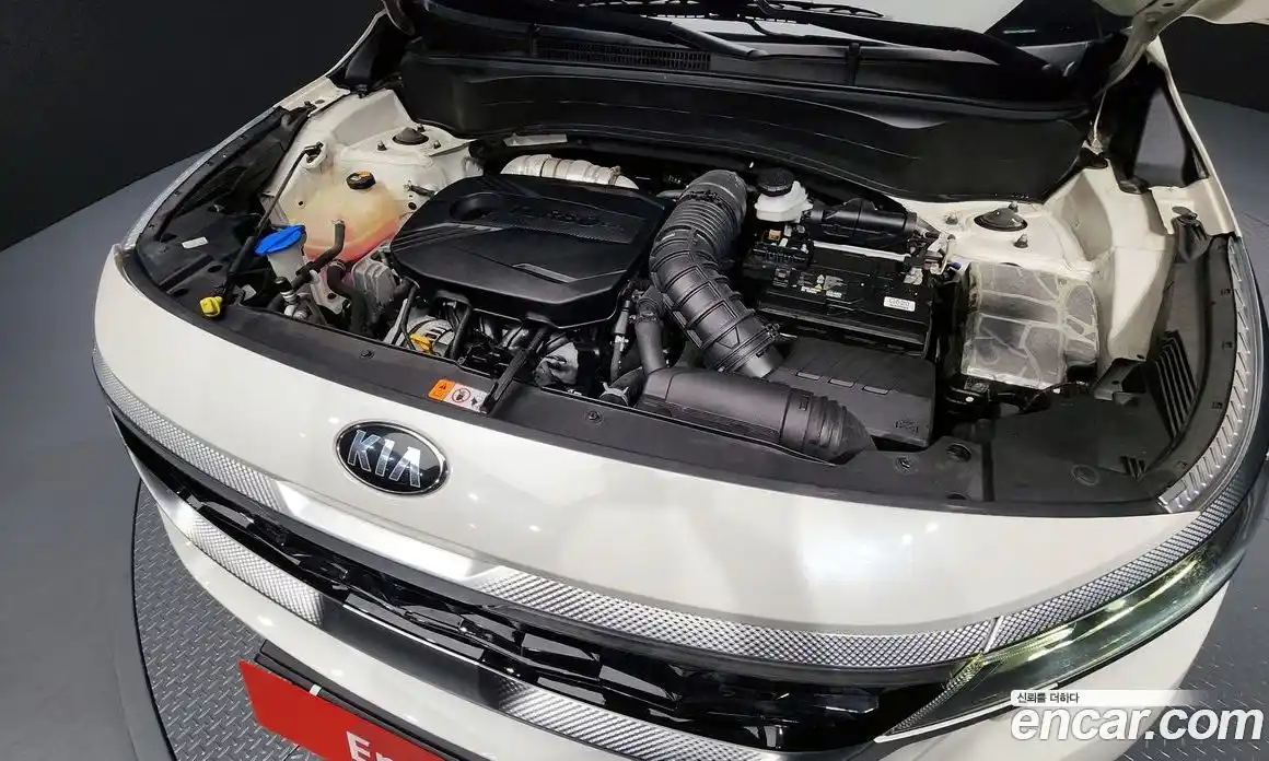 Kia Seltos 2021 1.6 Автомат в Москве № 287914, фото 8