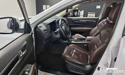 Renault QM6 2017 2.0 Автомат в Москве № 301080, миниатюра 3