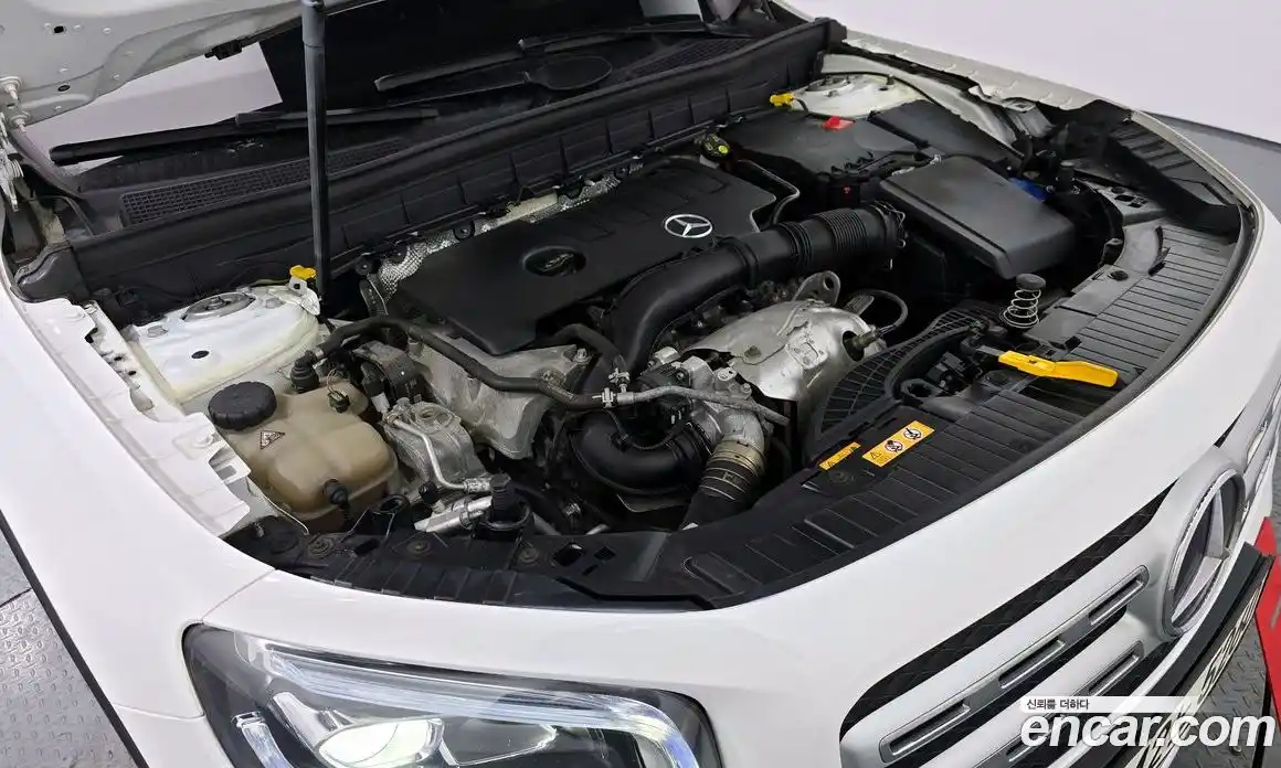 Mercedes-Benz GLB-Class 2020 2.0 Автомат в Москве № 311557, фото 20