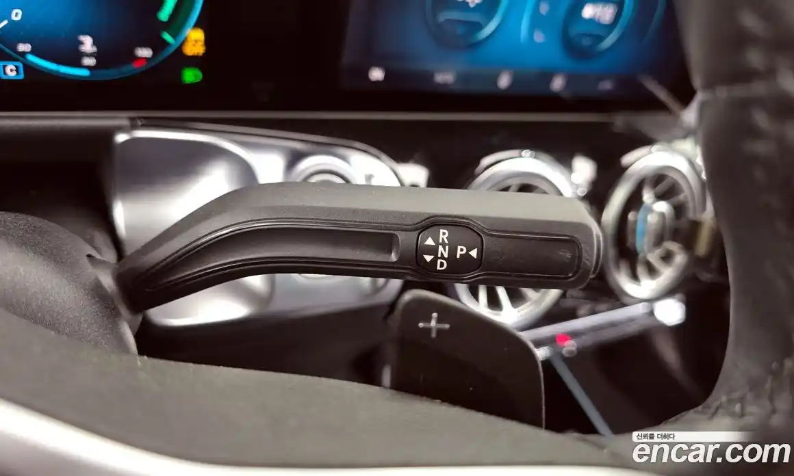 Mercedes-Benz GLB-Class 2020 2.0 Автомат в Москве № 311557, фото 3